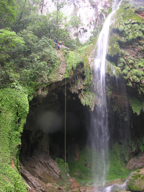 Chipitin waterfall