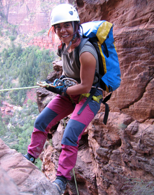 Judit rappeling Behunin canyon