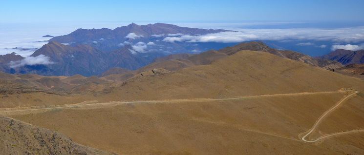 Switchbacks down to Santa Ana